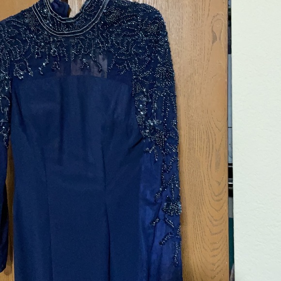 BASIX BLACK LABEL gown in navy blue mock neck - Picture 3 of 6